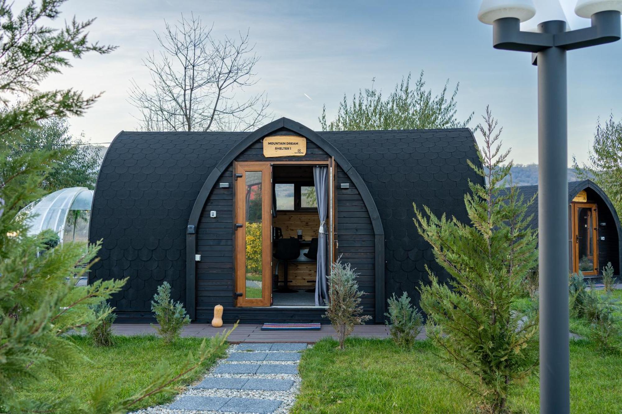 Glamp In Style Pods Resort Бран Экстерьер фото