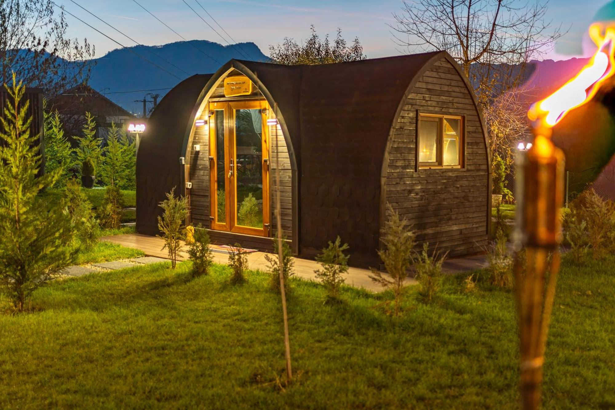 Glamp In Style Pods Resort Бран Экстерьер фото
