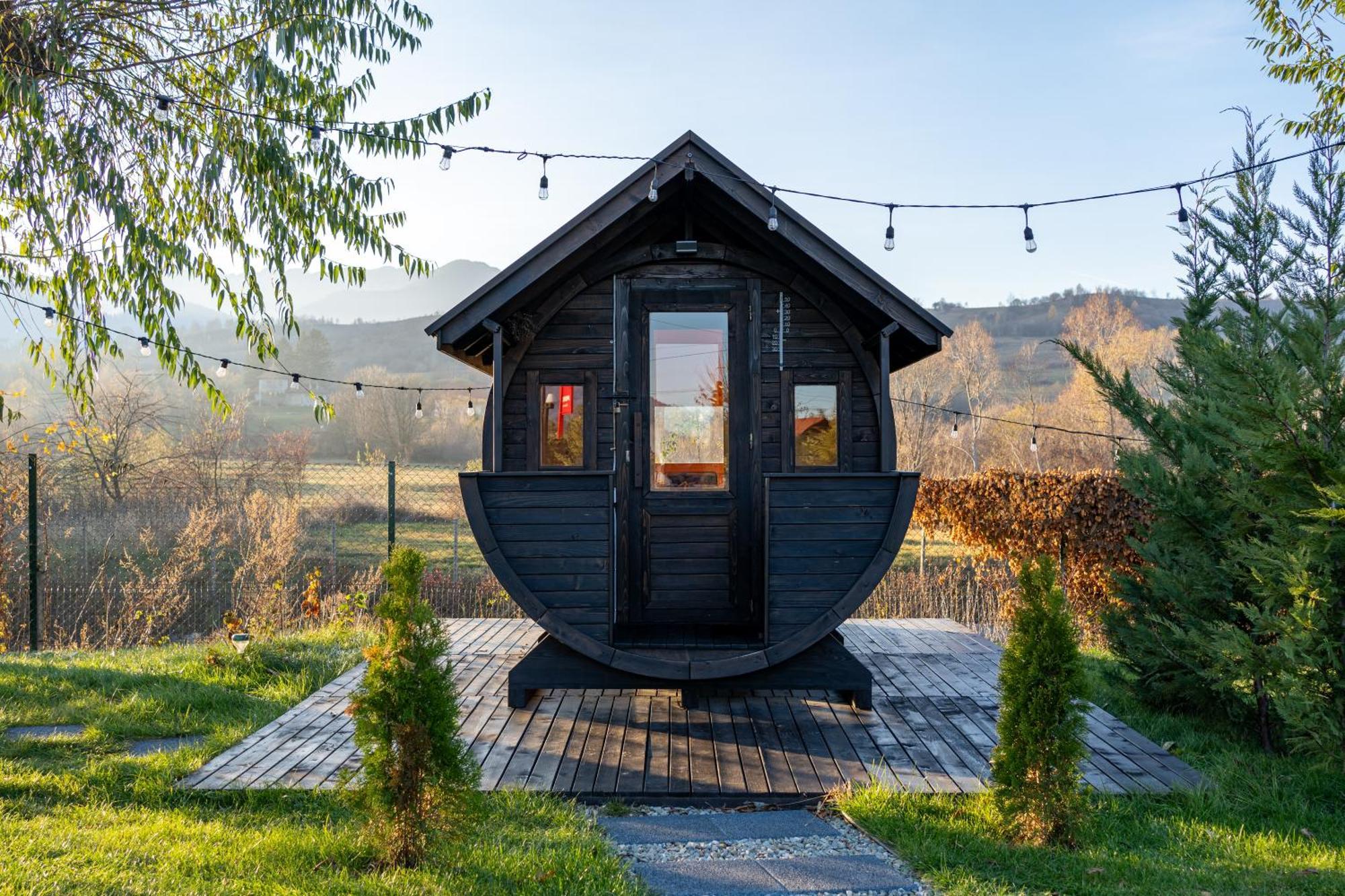 Glamp In Style Pods Resort Бран Экстерьер фото