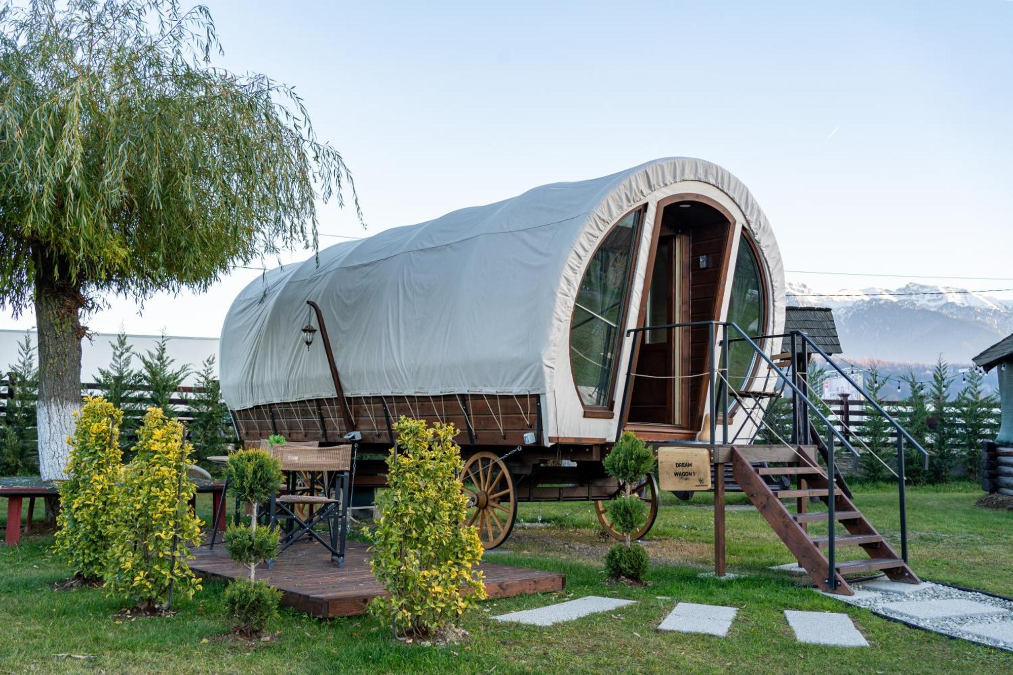 Glamp In Style Pods Resort Бран Экстерьер фото