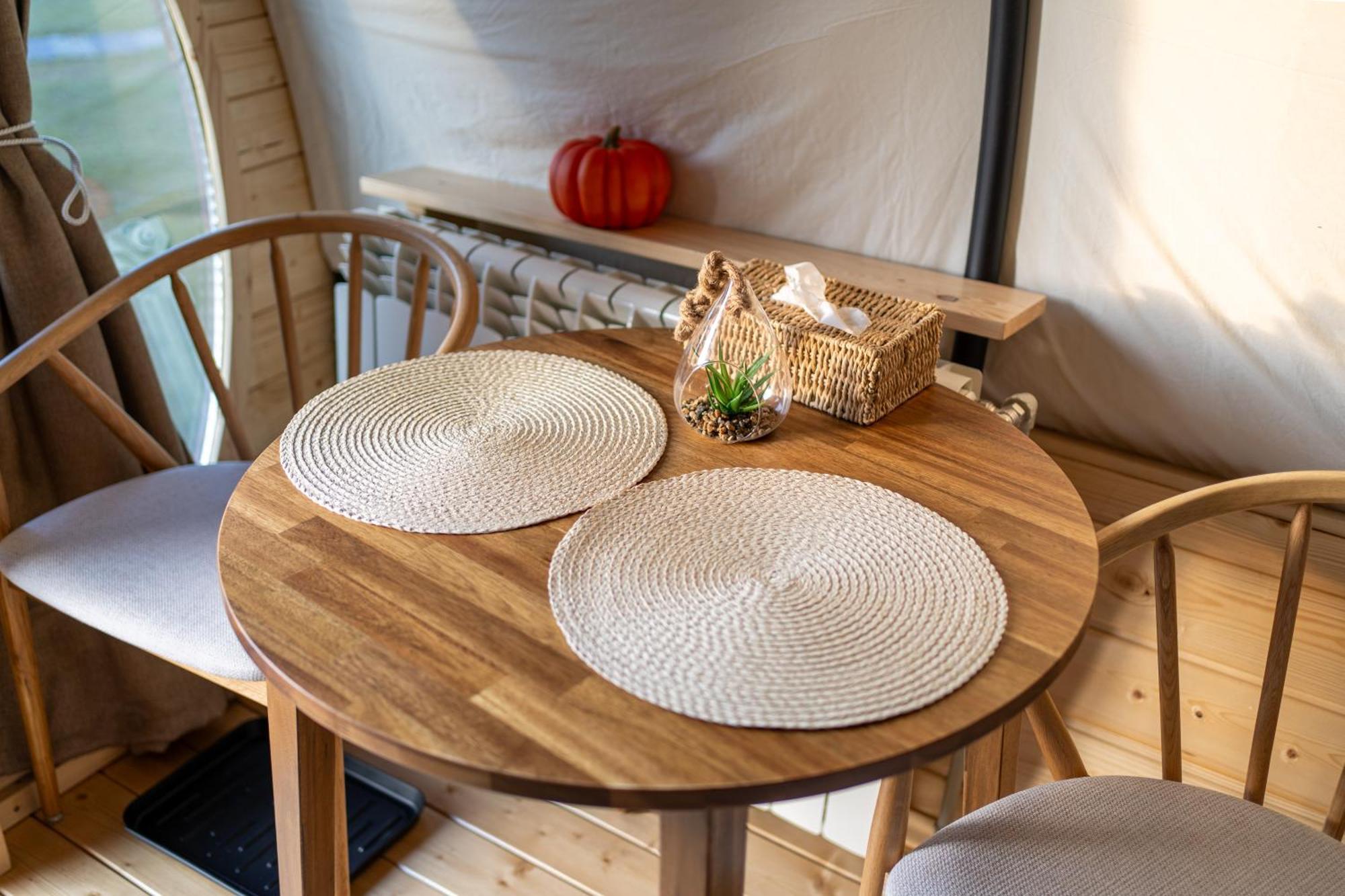 Glamp In Style Pods Resort Бран Экстерьер фото